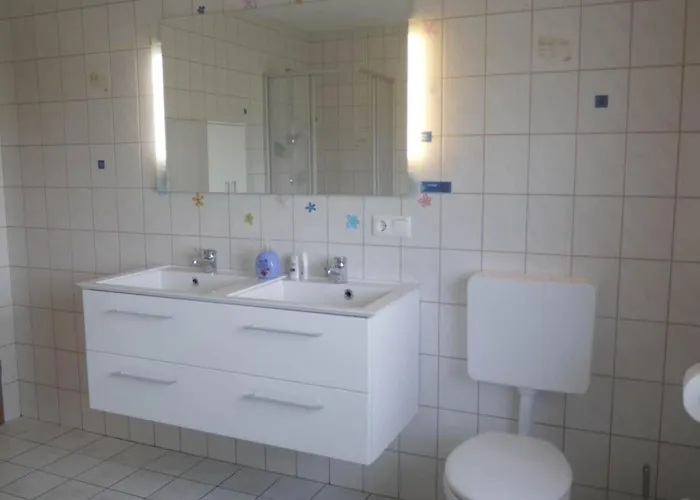 With 2 Bedrooms Tatil Evi Neßmersiel